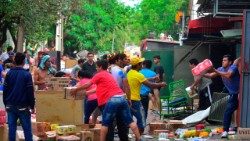 paraguay-fire-market-1508111032443