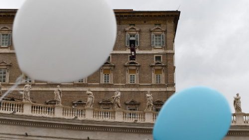 vatican-religion-pope-angelus-1508671715597