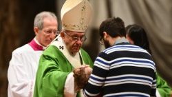 vatican-pope-mass-world-day-poor-1511085468322.jpg