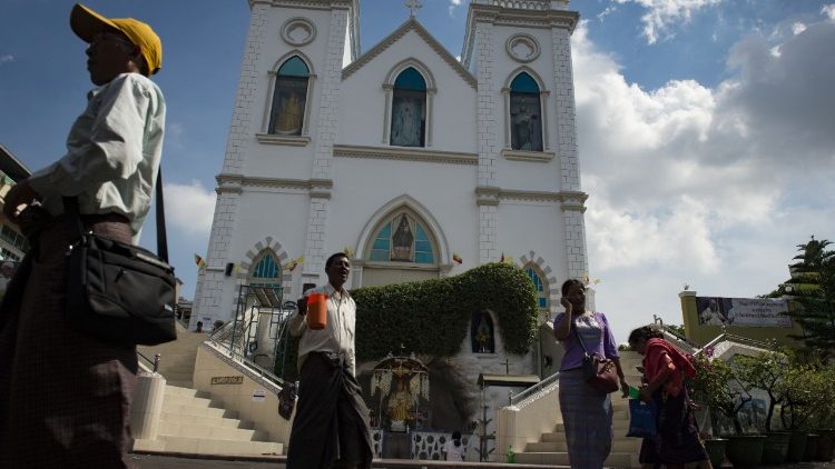 Die Sankt-Antonius-Kirche in Rangun 