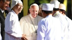 myanmar-vatican-religion-pope-1511861170540.jpg