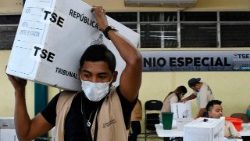 honduras-elections-1511908266129.jpg