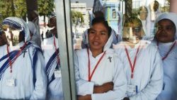 bangladesh-myanmar-religion-pope-1512195068786.jpg