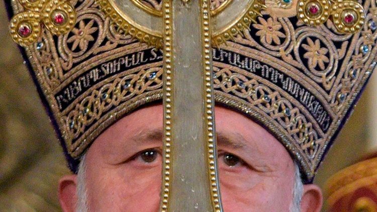 TOPSHOT-CORRECTION-ARMENIA-RELIGION-ORTHODOX-CHRISTMAS