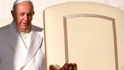 vatican-pope-audience-1516786228197.jpg