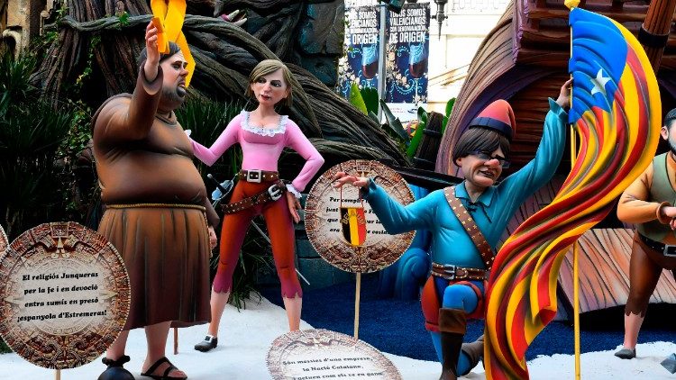 Walencja, “fallas” - ogromne, kolorowe kukły 