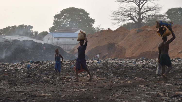 La crise du virus Ebola avait beaucoup touché la Sierra Leone en 2014-2016.