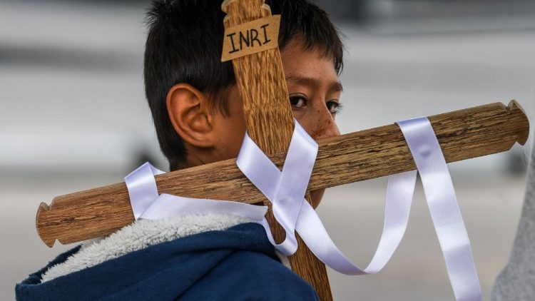 "Os bispos são chamados como cidadãos, cristãos e pastores, a olhar para a realidade, iluminados pelo Evangelho e pela Doutrina Social da Igreja"