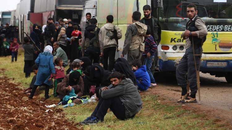Convogli in partenza dalla Ghouta orientale
