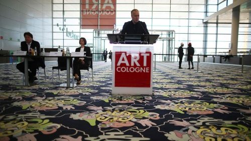 D: Nachlass von Kardinal Joachim Meisner wird versteigert