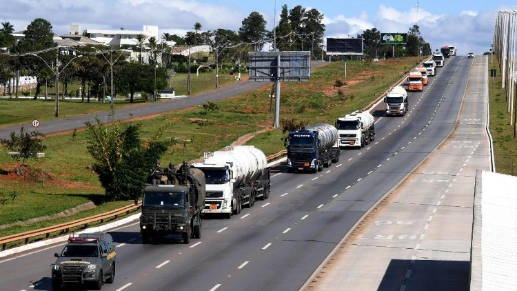 Fernfahrer streiken, das Riesenland ist gelähmt