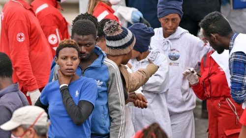 Papst: Migranten sind Menschen und keine Zahlen