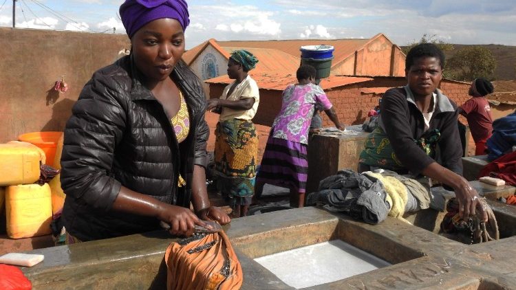 Viele afrikanische Flüchtlinge sterben auf dem Weg durch die Wüste