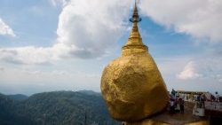 files-us-myanmar-laos-immigration-diplomacy-1531254748887.jpg