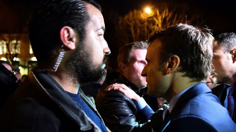 Emmanuel Macron et son chargé de mission sécurité Alexandre Benalla, en février 2017.