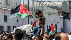 palestinian-gaza-un-demo-1532858042282.jpg