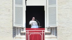italy-pope-angelus-1534674693536.jpg