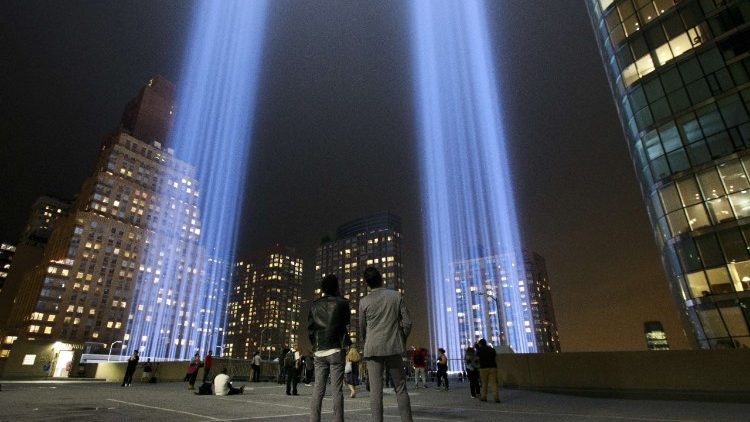 Le luci a ricordo delle Twin Tower a New York