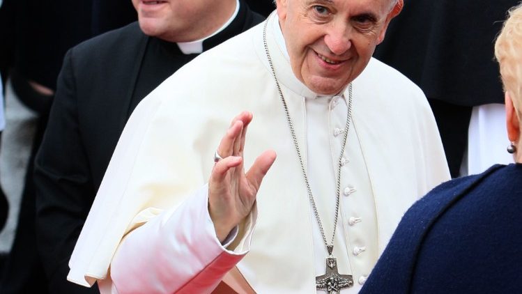 lithuania-religion-pope-1537611122831.jpg