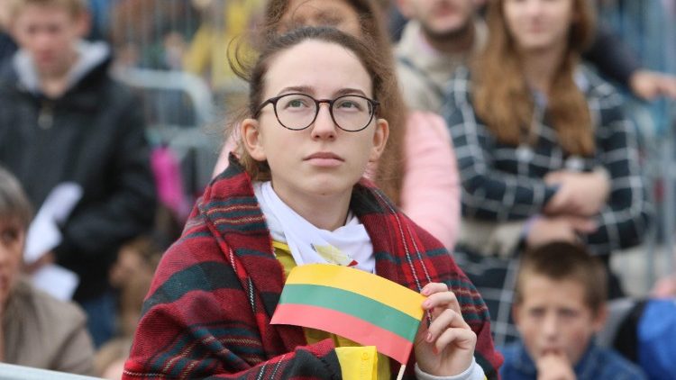 Wilno, spotkanie Papieża z młodzieżą
