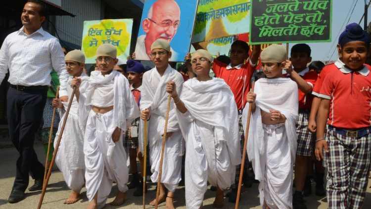 india-politics-anniversary-gandhi-1538383100135.jpg