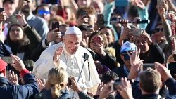 vatican-pope-audience-1540369585045.jpg