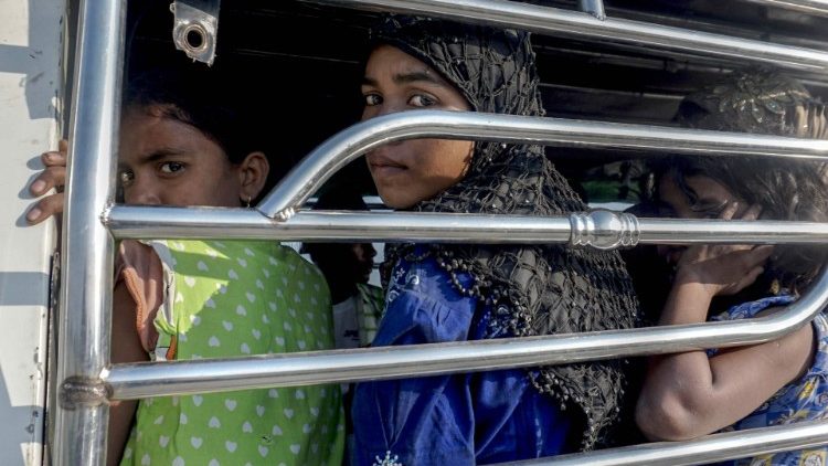 Estrangeiros e refugiados encontram-se entre os grupos alvo de discursos de ódio no sudeste asiático