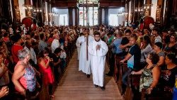 brazil-shooting-cathedral-mass-1544640240260.jpg