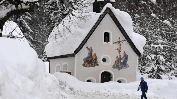 Một nhà thờ giáo xứ miền quê