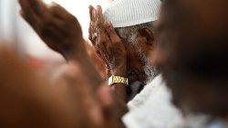 topshot-sri-lanka-attacks-islam-1556890299182.jpg