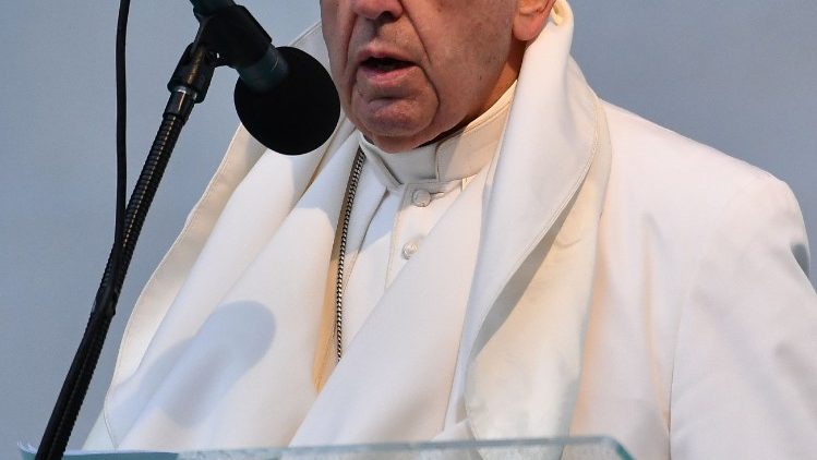 Pope Francis conducts a Prayer for Peace with leaders of various religious confessions, in Sofia, Bulgaria May 6, 2019. REUTERS/Yara Nardi
