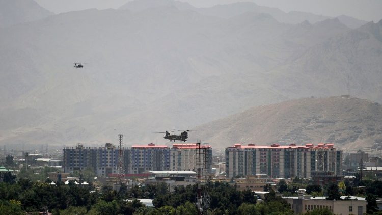 Przyszłość Afganistanu bardzo krucha i niepewna