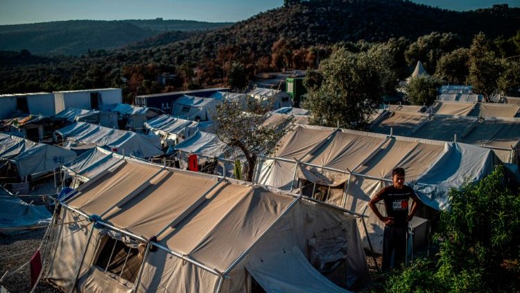 Le camp de Moria sur l'île grecque de Lesbos se dresse sur une ancienne base militaire. 