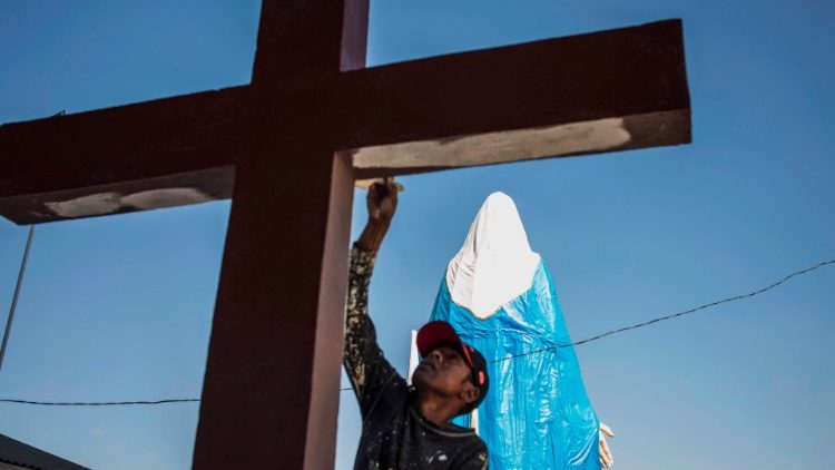 O site também oferecerá informações sobre temas variados, que vão desde a proteção de menores até educação, saúde, justiça e paz. 