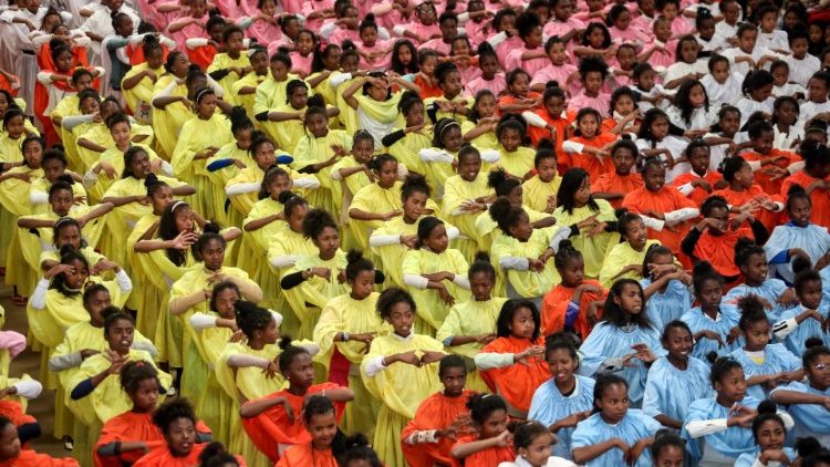 A la cité de l'amitié à Madasgacar, lors de la visite du Saint-Père le 8 septembre 2019. 