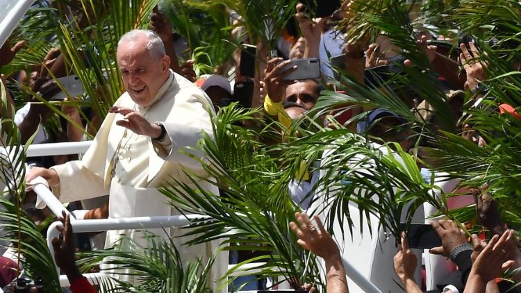 MAURITIUS-RELIGION-CATHOLIC-POPE