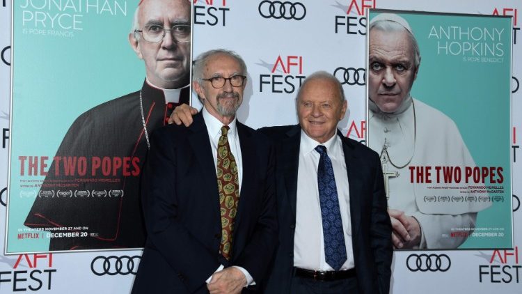Jonathan Pryce und Anthony Hopkins, die Darsteller der zwei Päpste