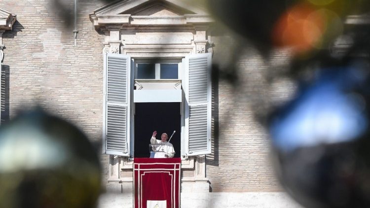 VATICAN-POPE-ANGELUS