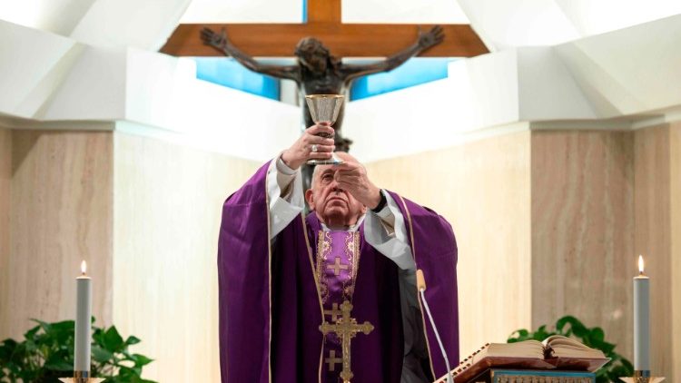 Le Pape célèbre la messe à Sainte-Marthe, le 10 mars 2020