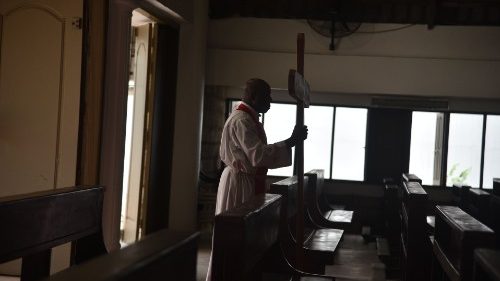 Morre Dom Gérard Mulumba, vítima do Covid-19