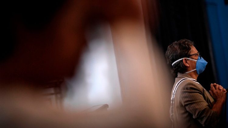 A rede nacional de oração no Brasil começa às 15h30 desta quarta-feira