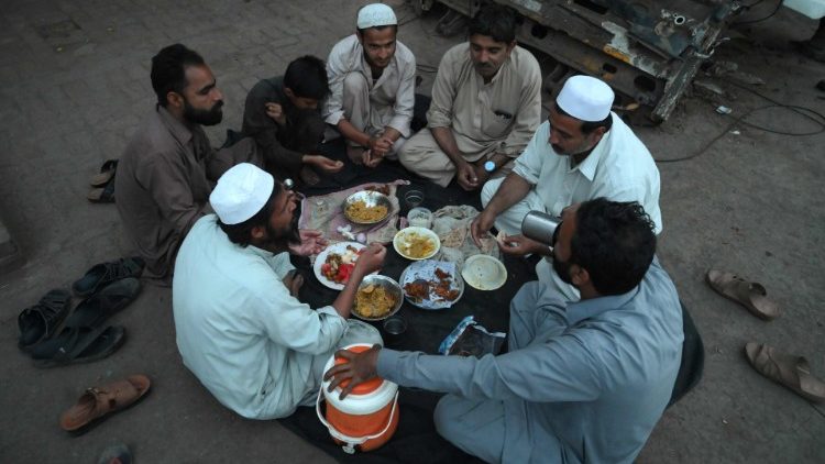 PAKISTAN-RELIGION-ISLAM-RAMADAN