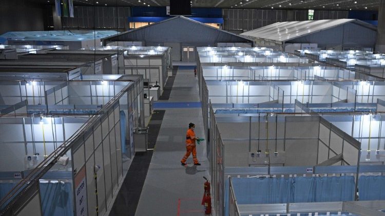 Un hôpital de campagne construit dans les locaux du "Riocentro", le centre des congrès construit à Rio de Janeiro à l'occasion des Jeux olympiques de 2016.