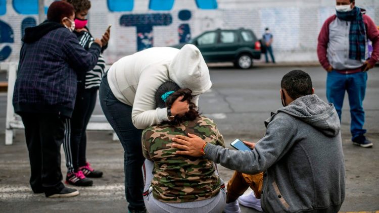 Obispos de Chile piden al Gobierno brindar el apoyo necesario a los que sufren.