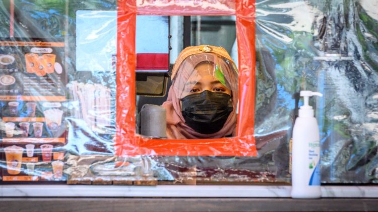 Vendeuse de rue de Bangkok, en Thaïlande, le 28 mai 2020.