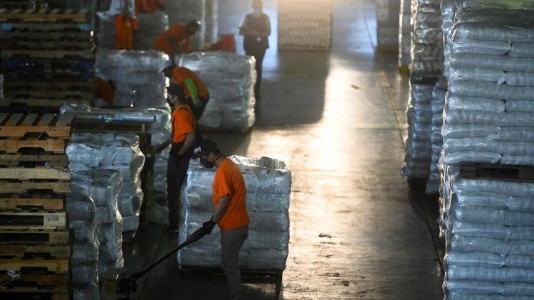 El Salvador salud virus obispos llamamiento diálogo