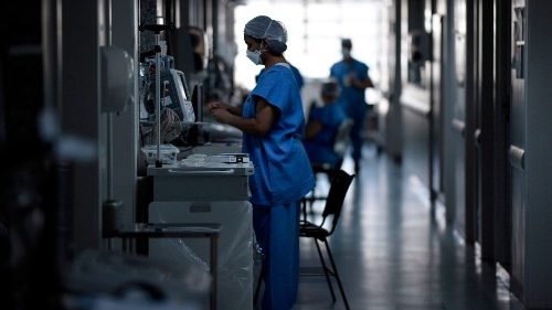 El corazón del Papa cerca de los países que sufren por el Covid-19