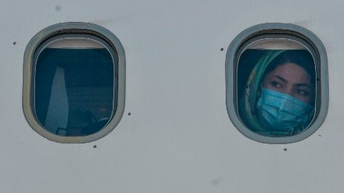 Kirchenasyl: Solidarität mit Benediktinerinnen-Äbtissin