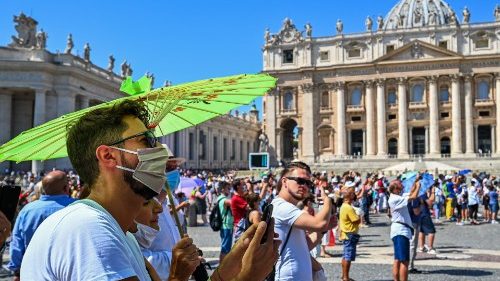 Papst ruft zu Gebet für Verfolgte, Migranten und Mosambik auf