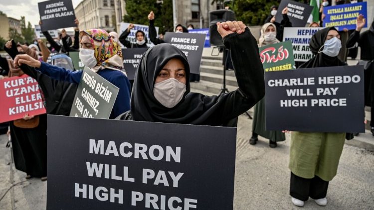 Radykalizacja młodych muzułmanów we Francji budzi coraz większy niepokój.